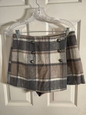 Forever 21·Size: L Plaid Button-Front Skort
